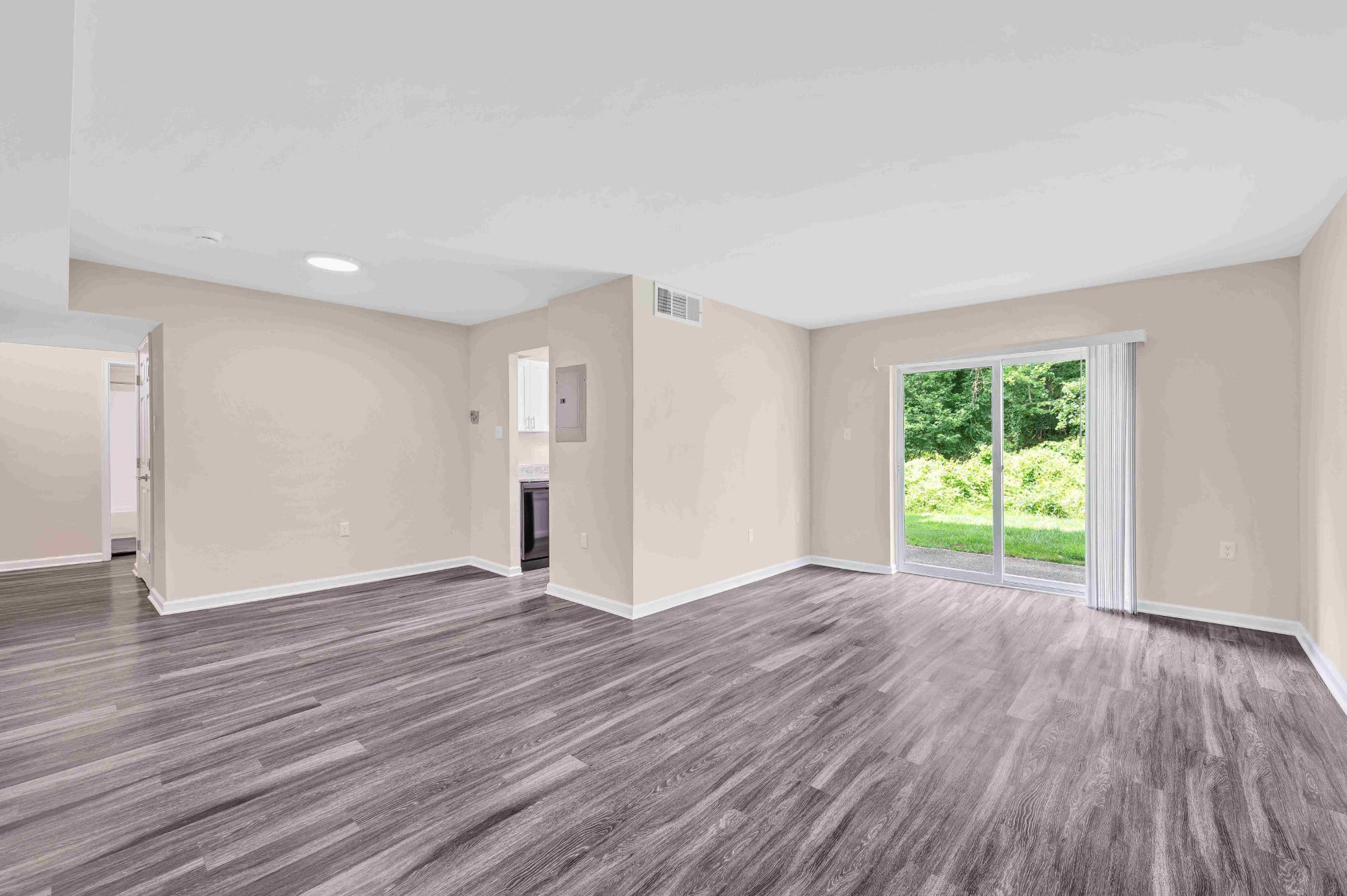 Fairmont Gardens Apartments in Annandale, VA